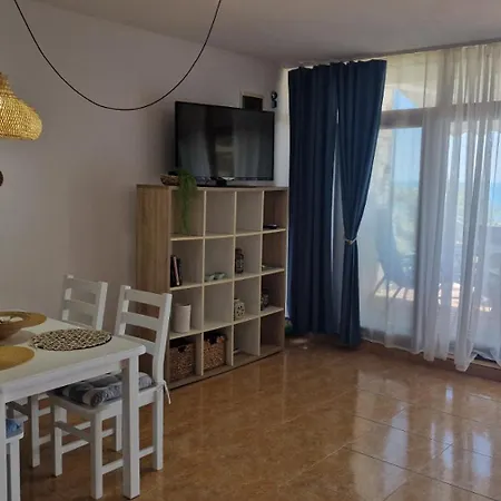 Dolce Near The Coast סבטי ולאס